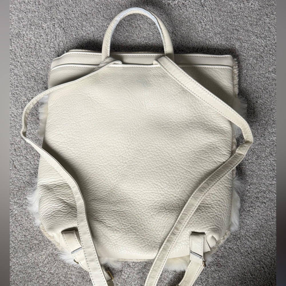 Primecut Backpack - Cream/Beige Sheepskin - Picture 2 of 5
